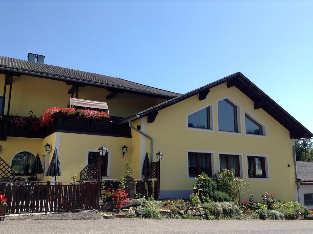 Gasthof Zur Haltestelle Lasberg Esterno foto