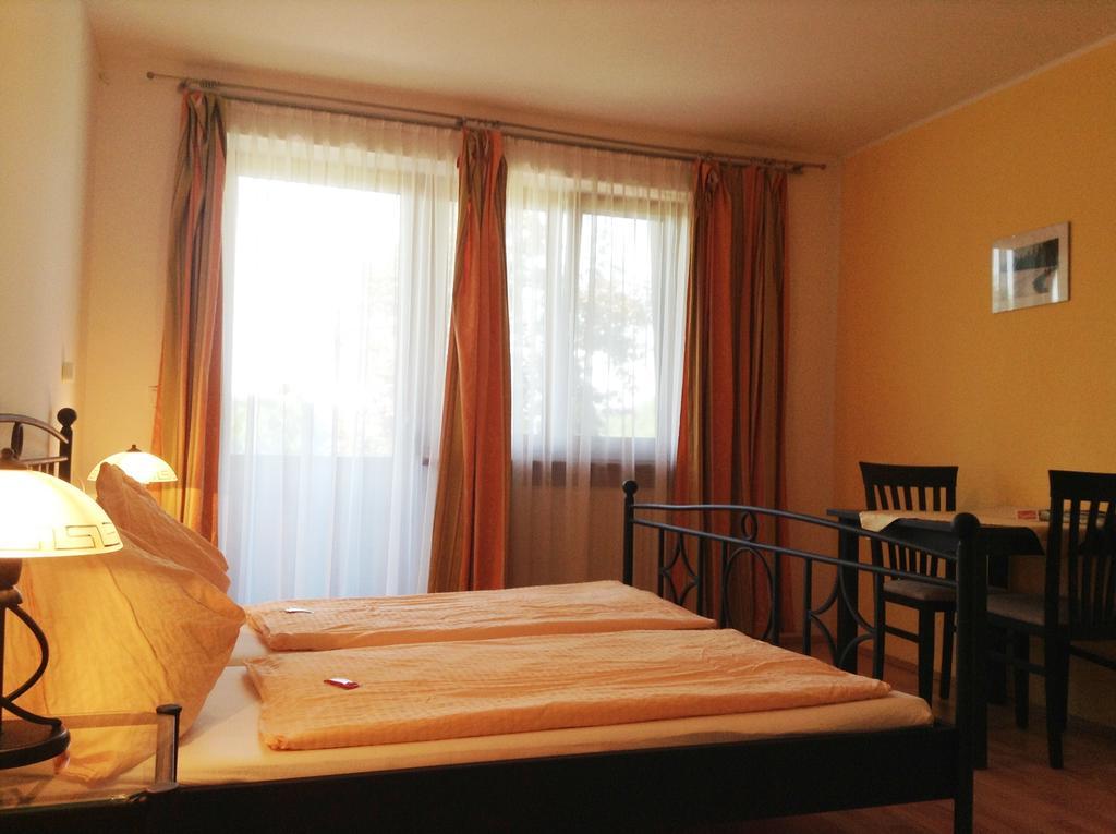 Gasthof Zur Haltestelle Lasberg Camera foto